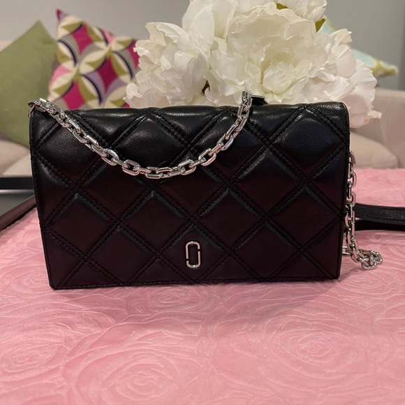 Marc Jacobs Double J Matelasse Quilted Wallet on Chain - Picture 3 of 11